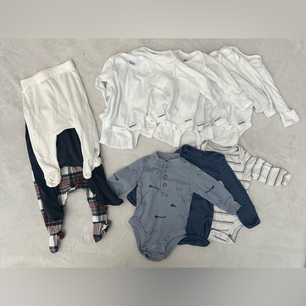 Newborn Clothing Lot - 9 Onesies, 3 Pants - Gerber, Carters, Honest